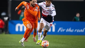  Tristan Borges (L) of Forge fights for the ball with Jonathan Padilla (R) of Guadalajara during the round one first leg match between Forge FC and Guadalajara as part of the CONCACAF Champions Cup 2024 at Tim Hortons Field Stadium on February 07, 2024 in Hamilton, Ontario, Canada.