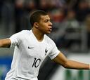 Resumen Rusia 1 - Francia 3: Mbappé marca el camino 'bleu'