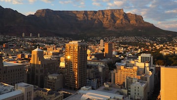 El país más rico de un continente se proclama el más políglota del mundo con 12 idiomas oficiales