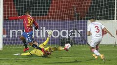 Palacios lidera el triunfo hispano