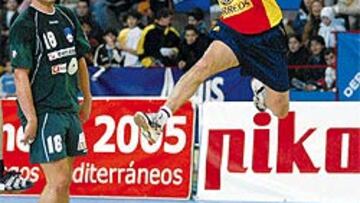 <B>TRÁMITE.</B> Juanín García y sus compañeros tuvieron un cómodo debut ante Marruecos.