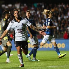 Costa se despide y le agradece a dos miembros de Colo Colo