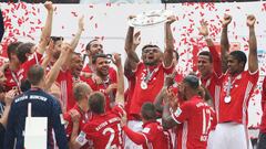 Arturo Vidal se suma a la Roja como campeón y figura mundial