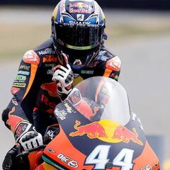 Oliveira priva a Luca Marini de su primera victoria mundialista