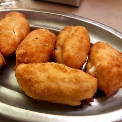 Detenida por drogar a su exmarido en un bar con una croqueta y le roba 27.000 euros