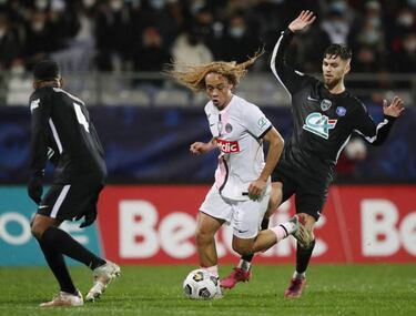 Simons y Michut ilusionan al PSG
