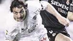 Mikel pide el apoyo del público y Santi, cerca de irse