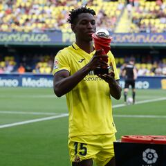 Villarreal y Chelsea a un paso de acordar la salida de Jackson por cerca de 40 millones: el jugador, camino de Londres