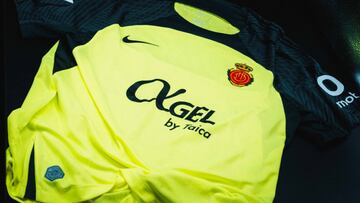 Segunda camiseta del Mallorca para la temporada 2024-25