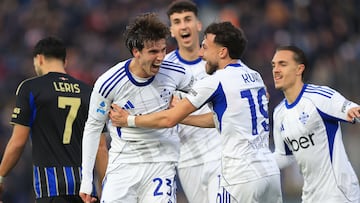 PISA, ITALY - JANUARY 6: Maximo Perrone of Como 1907 celebrates after scoring a goal during the Serie A match between Pisa SC and Como 1907 at Arena Garibaldi on January 6, 2026 in Pisa, Italy. (Photo by Gabriele Maltinti/Getty Images)