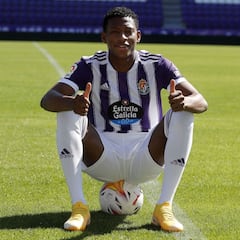 El Oviedo quiere la plaza playoff de un Pucela pendiente de Plata