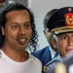 La petición que ha hecho Ronaldinho en el hotel de lujo donde cumple su arresto