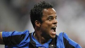 Mancini da el triunfo a los de Mourinho