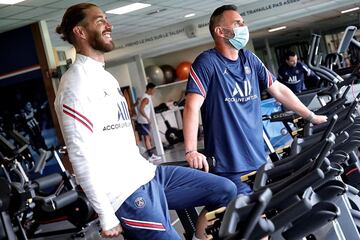 Primer entrenamiento del jugador nacido en Camas con el club parisino. 