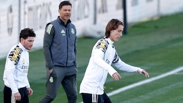 Joan Martínez se cuela en los planes de Xabi