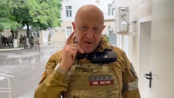 Founder of Wagner private mercenary group Yevgeny Prigozhin speaks inside the headquarters of the Russian southern army military command center, which is taken under control of Wagner PMC, according to him, in the city of Rostov-on-Don, Russia in this still image taken from a video released June 24, 2023. Press service of "Concord"/Handout via REUTERS ATTENTION EDITORS - THIS IMAGE WAS PROVIDED BY A THIRD PARTY. NO RESALES. NO ARCHIVES. MANDATORY CREDIT.