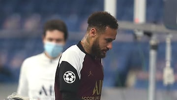 Injured Neymar out for PSG and doubtful for Brazil