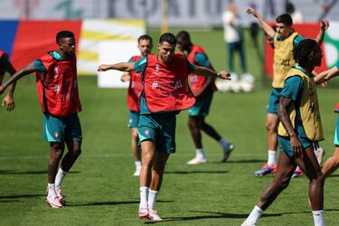 Juega 1000 pesos y gana 6,818 en Caliente con la Eurocopa