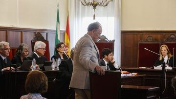 Lopera, en los Juzgados.