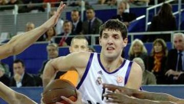 Mirotic amplía su contrato hasta 2016