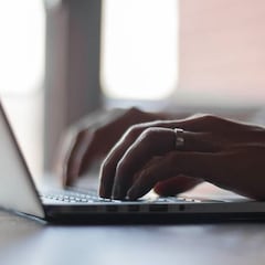 Vida laboral: cómo pedir por SMS o internet para solicitar ayudas y la prestación por desempleo