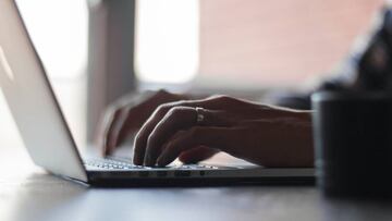 Vida laboral: cómo pedir por SMS o internet para solicitar ayudas y la prestación por desempleo