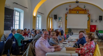 De comida en la Peña Andaluza de Vilvoorde.