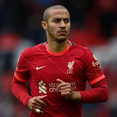 Liverpool midfielder Thiago dismisses Barcelona transfer speculation