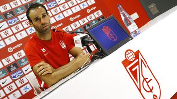 Víctor Díaz durante una rueda de prensa.