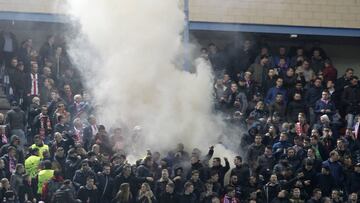 Los seguidores del PSV introdujeron una bengala en el Calderón.