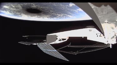 Así son las impresionantes imágenes del eclipse solar captadas por satélites como los de Elon Musk