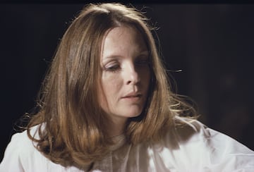 La actriz estadounidense Diane Keaton durante el rodaje de "Amor y Muerte", noviembre de 1974. La película fue escrita y dirigida junto a Woody Allen, quien también coprotagonizó la película.