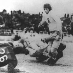 Un quarterback que dejó la NFL para hacerse agente del FBI