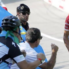 Contador volvió a atacar en la víspera del colosal Angliru