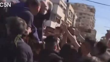 Milei hizo una caravana en Buenos Aires y la reacción del público fue impensada: ¡caos en Argentina!