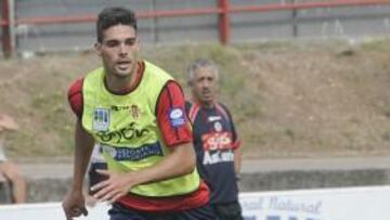 <b>ATENCIÓN. </b>Preciado prestó ayer atención especial al rendimiento de Botía, que podría volver al equipo.