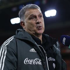 Henry Martín y Alan Pulido no jugarían ante Costa Rica