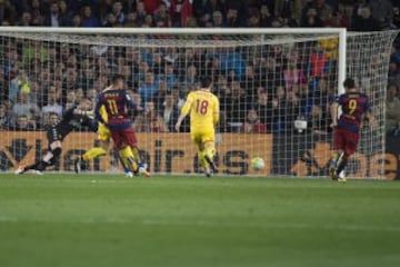 Luis Suárez autor del gol 2-0
