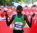 Bernard Kipyego vence en Ámsterdam con récord personal