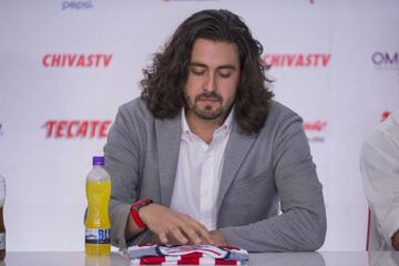 Amaury Vergara durante la presentación de Francisco Gabriel de Anda como director deportivo de las Chivas en 2018.