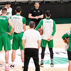 La ‘refundación’ del Unicaja