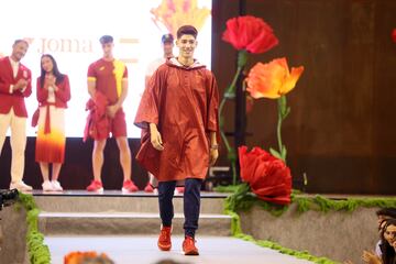 El Centro Cultural de San Marcos fue el lugar elegido para  presentar la vestimenta del equipo español olímpico. En la imagen Adrián Vicente, taekwondo.