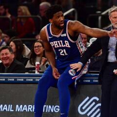 Embiid defiende a Brown: "La idea de que sea despedido es una m..."