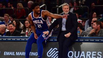 Embiid defiende a Brown: "La idea de que sea despedido es una m..."