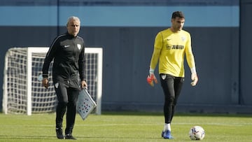 Sergio Pellicer durante el entrenamiento de este sábado con Juan Soriano.