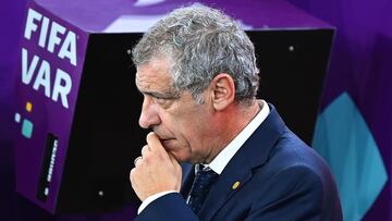 Fernando Santos, ante Marruecos en el Mundial.