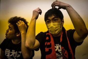 Las universidades japonesas no ofrecen este deporte a sus estudiantes así que éstos crean clubes de lucha libre donde aprenden a través de YouTube.