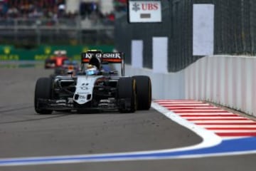 Sergio Pérez conocido como Checo Pérez, es un piloto de automovilismo de velocidad de origen mexicano y vinculado desde el 2014 al equipo Force India de Fórmula 1 y parte de la escudería Telmex.