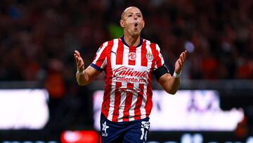 ¿Puede Chicharito salir de Chivas?