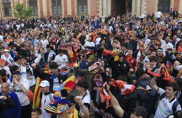 Seguidores del Valencia en Sevilla. 